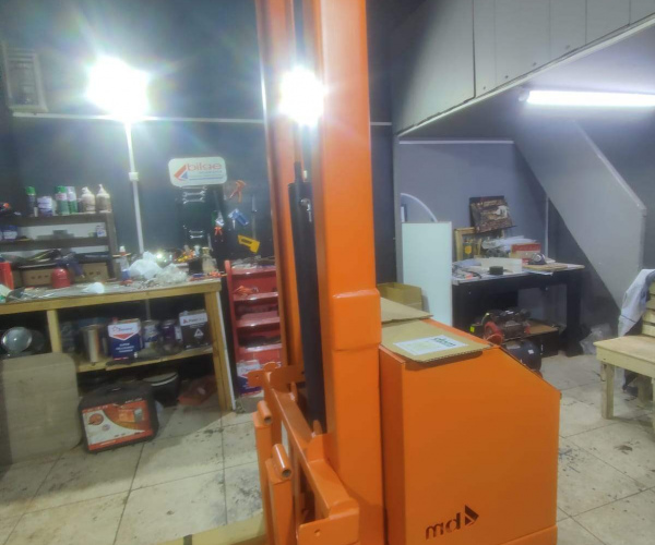 ELEKTİRİKLİ AKÜLÜ HİDROLİK İSTİF MAKİNESİ 
